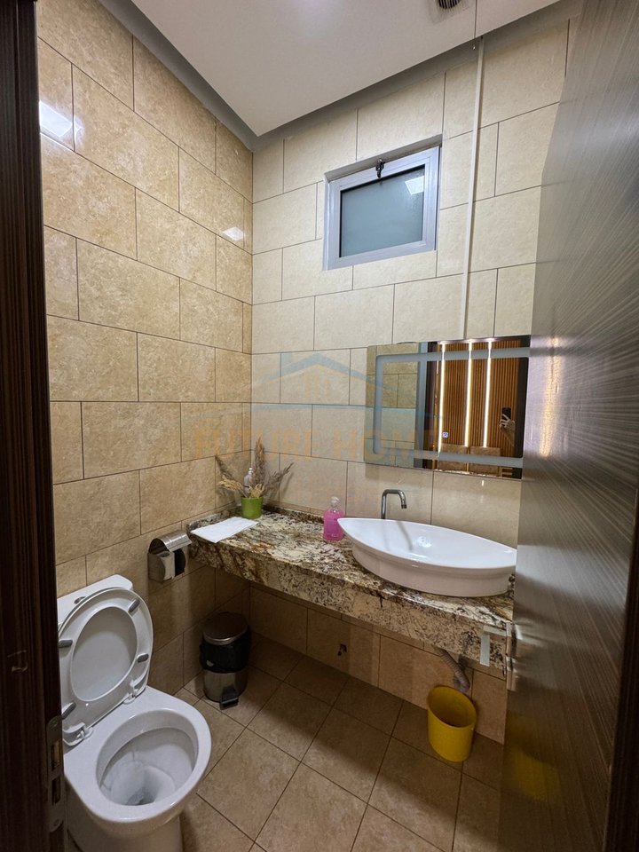 Affitto, Spazio Commerciale, a Rotondo Astirit, Tirana
