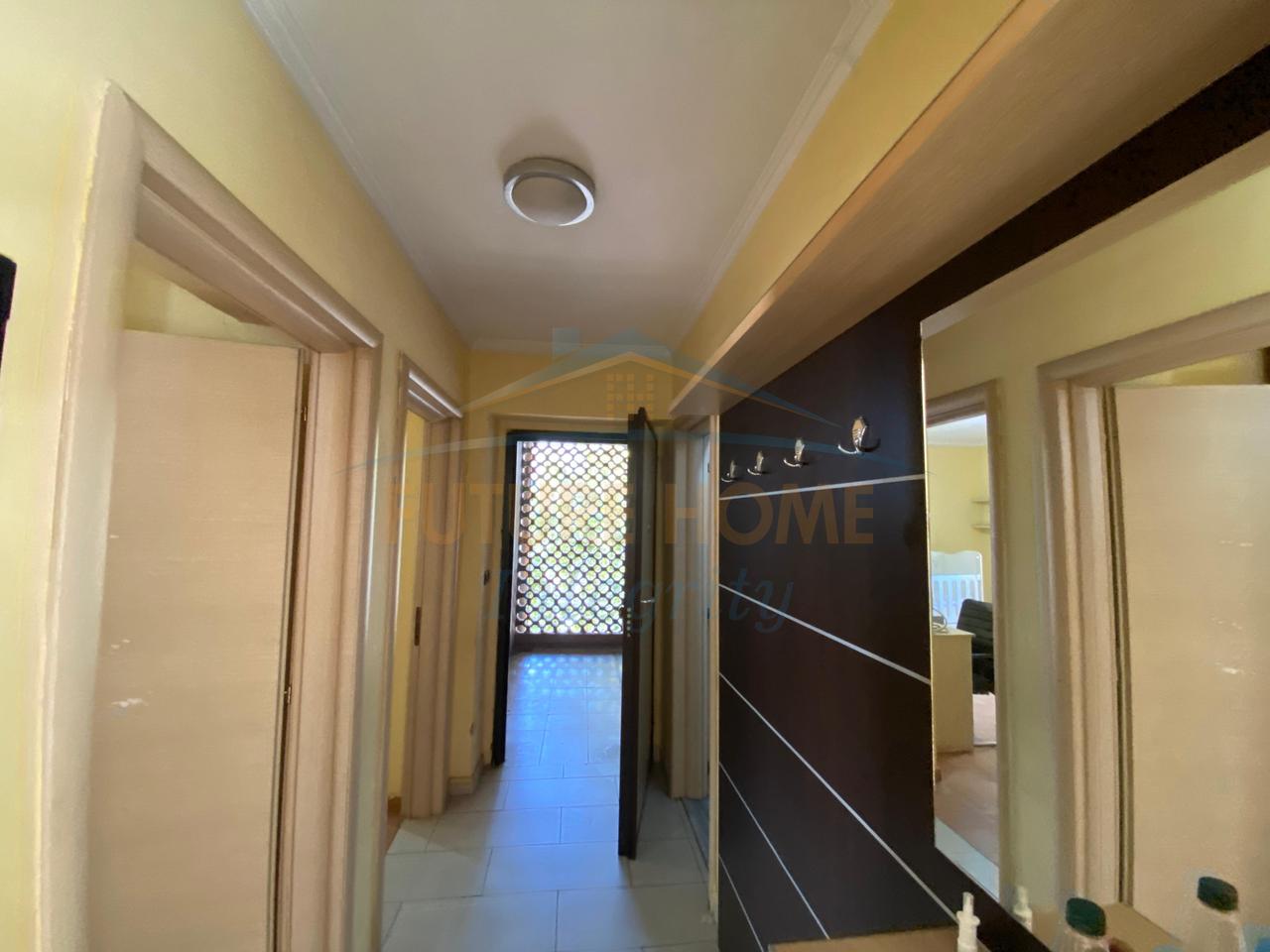 In affitto, appartamento 2+1, 21 Dhjetori, Tirana.