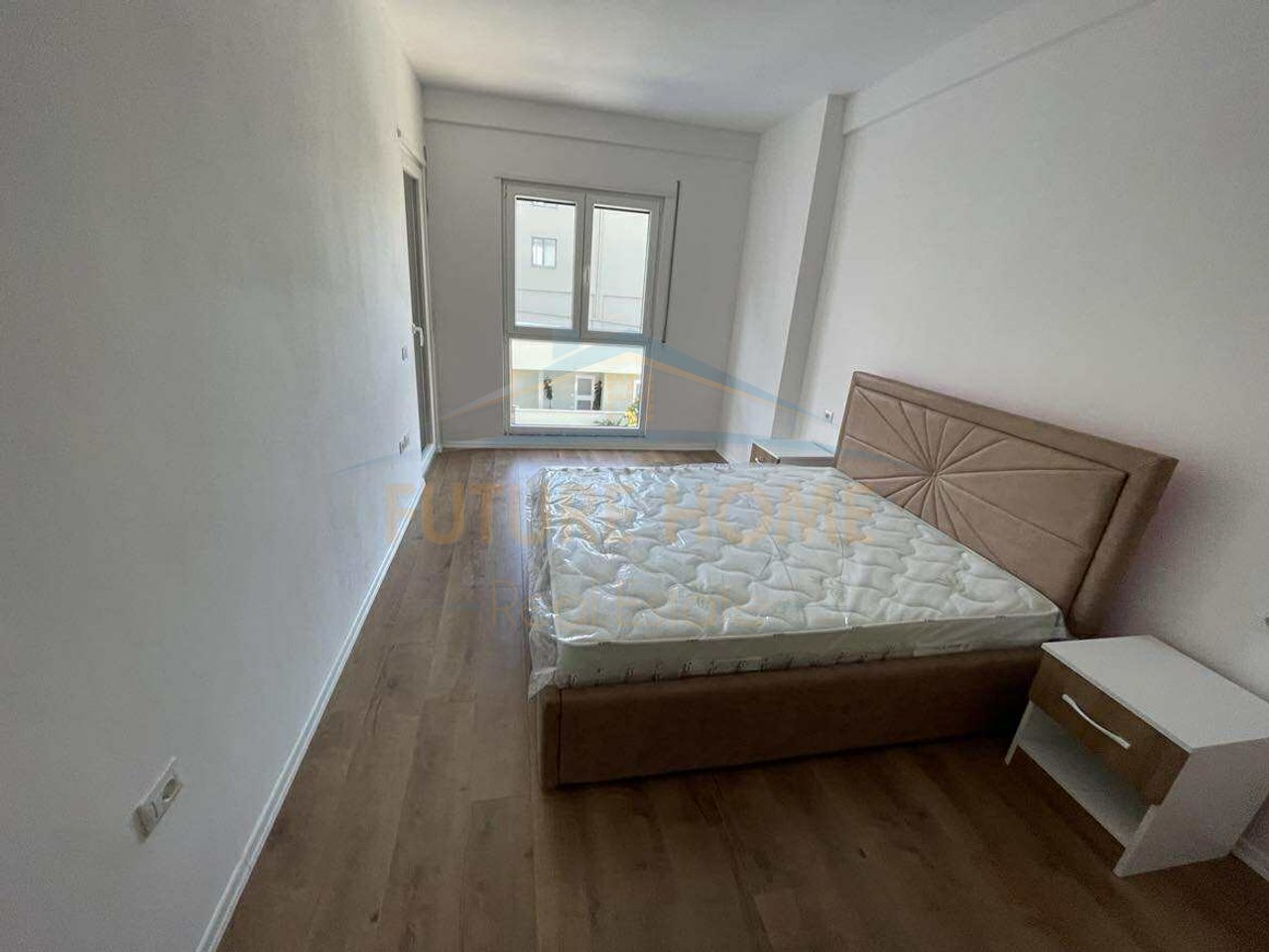 Qera , Apartament 3+1+2, Kamez