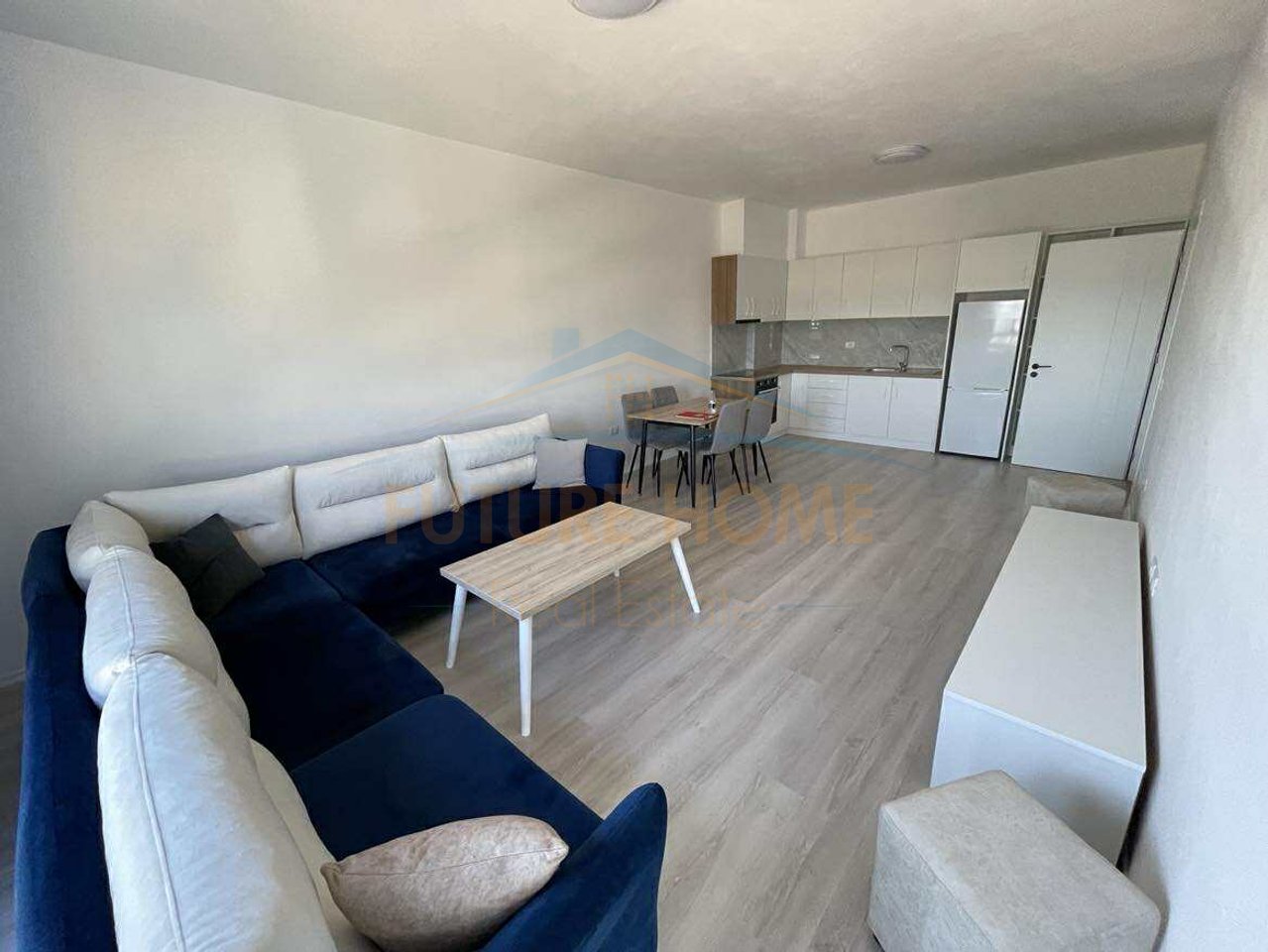 Qera , Apartament 3+1+2, Kamez
