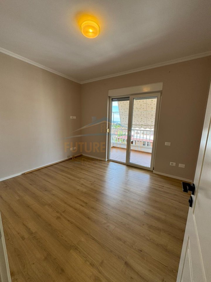 For sale, 1+1 Apartment, Oxhaku, Tirana.