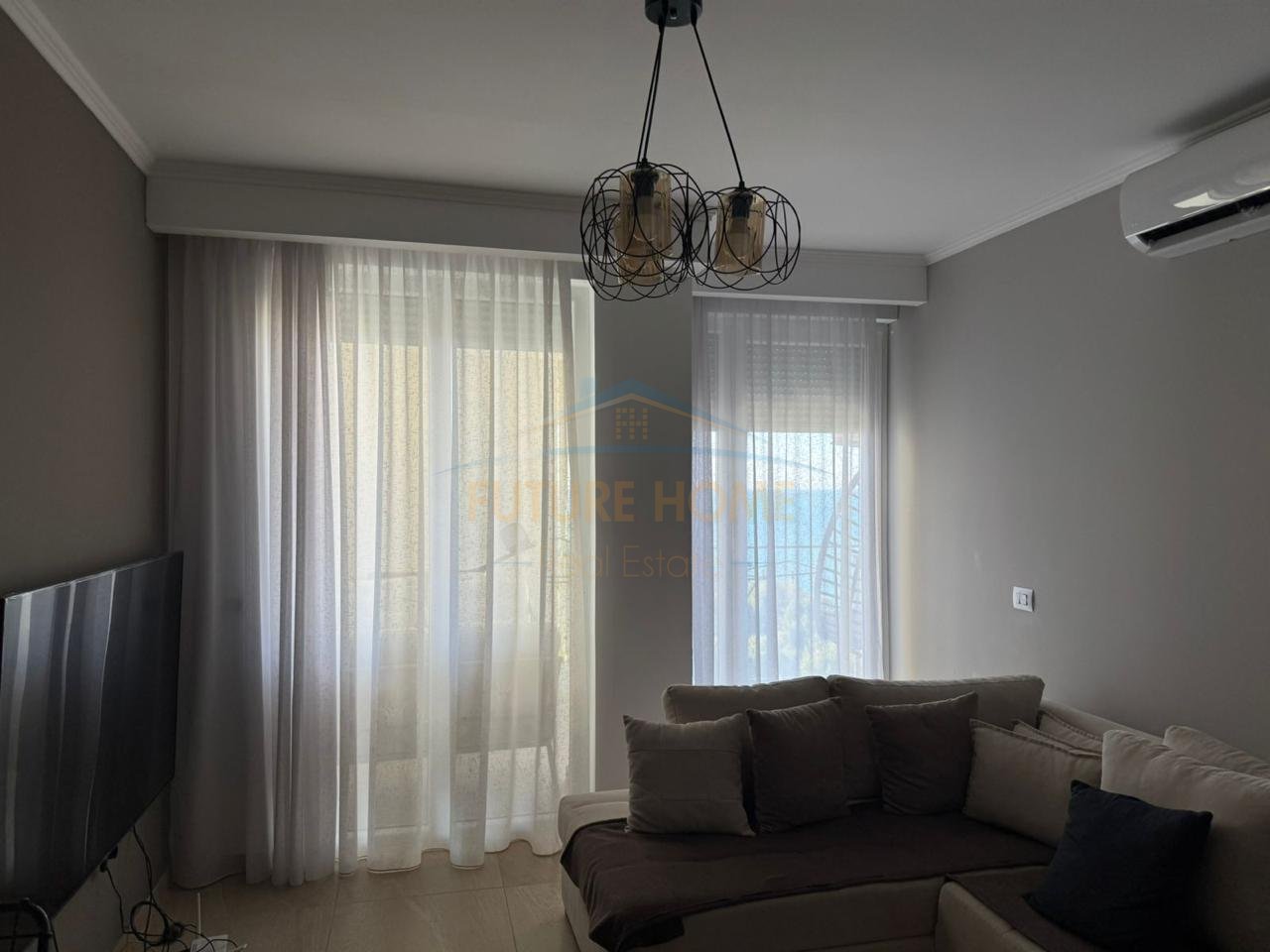 Shitet, Apartament 2+1 , Shëngjin, Lezhë.