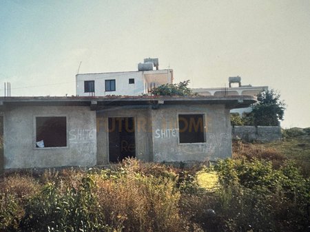 Shitet, Toke, Rrashbull, Durres