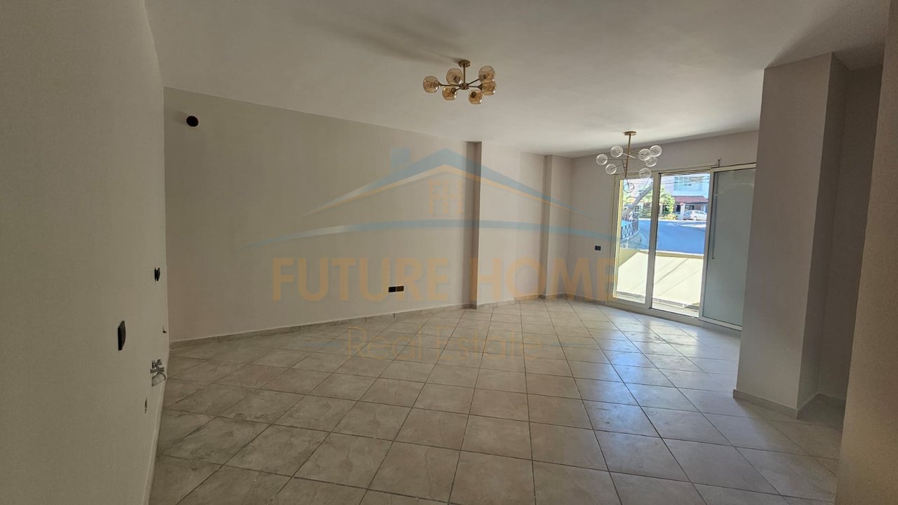 Shitet, Apartament 2+1 , Vila e Zogut, Durres