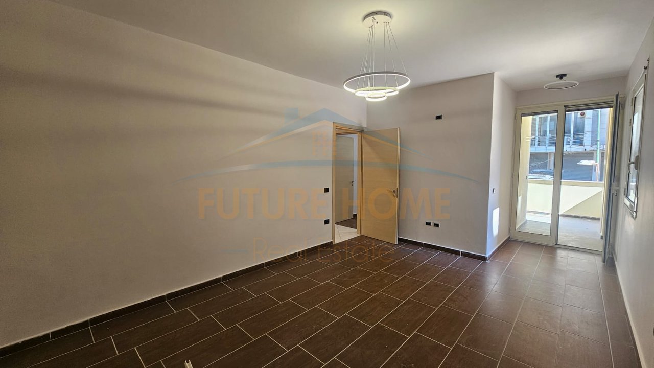 Shitet, Apartament 2+1 , Vila e Zogut, Durres