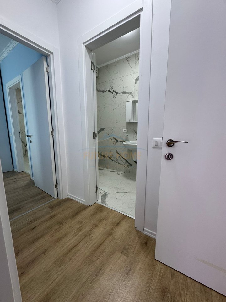 Qera, Apartament 2+1+2+Post parkimi, Myslym Shyri, Tirane.