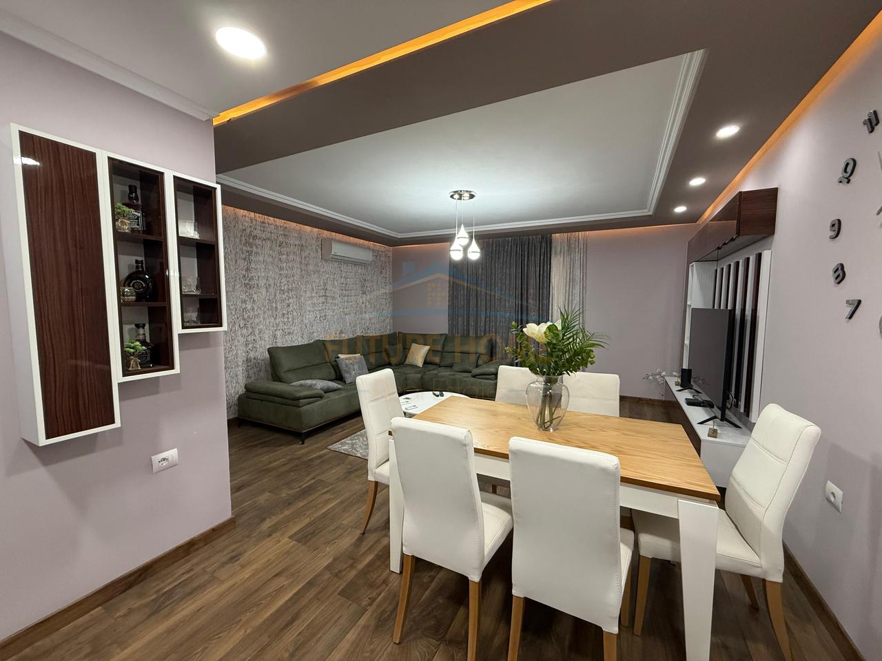 Qira, Apartment 2+1 – Komuna e Parisit, near Bega 07