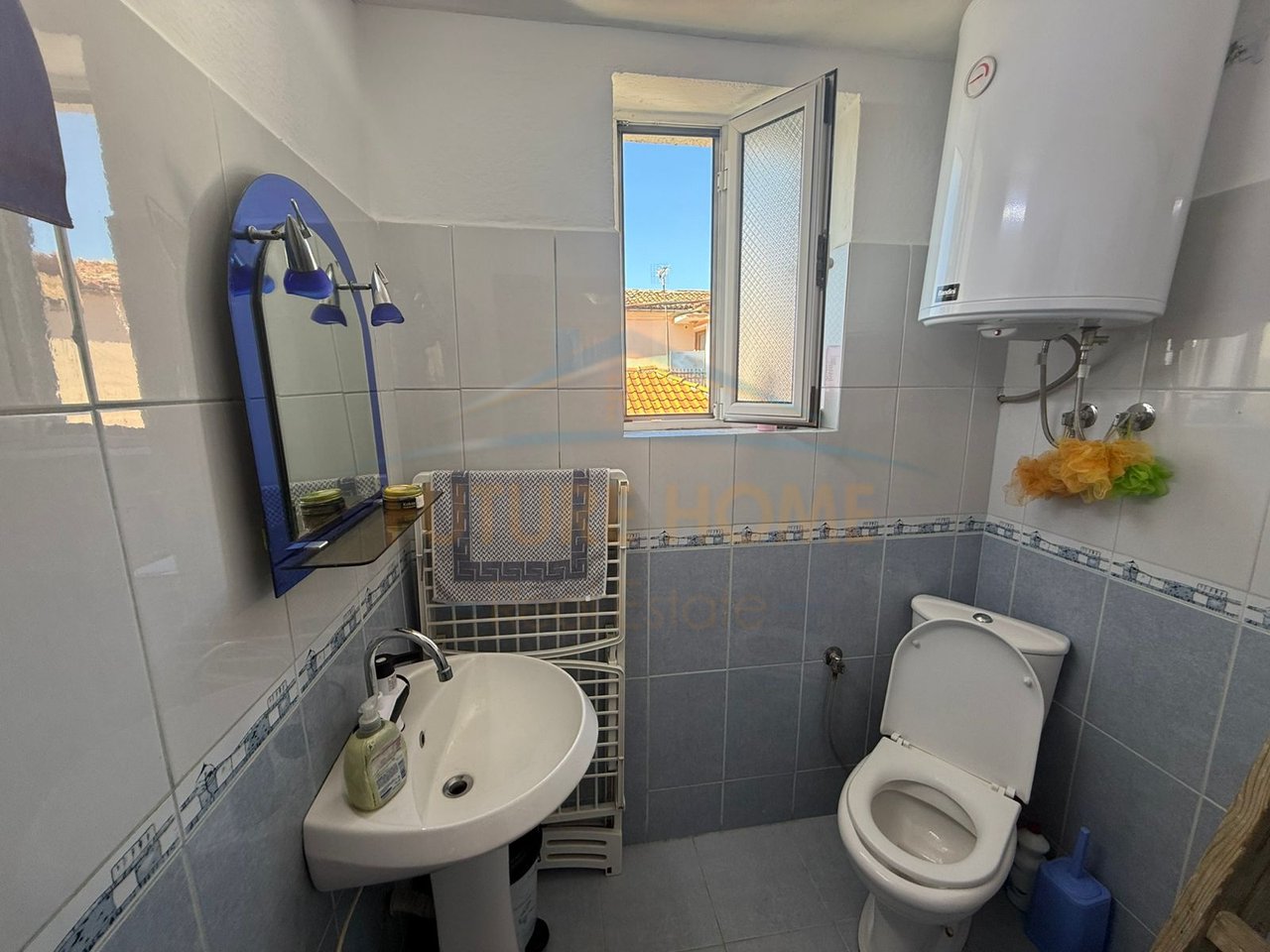 For sale, 3-Story Villa, Neighborhood 6, Korçë.