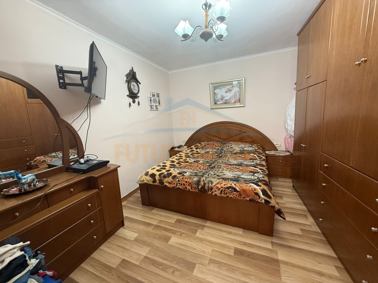 For sale, 3-Story Villa, Neighborhood 6, Korçë.