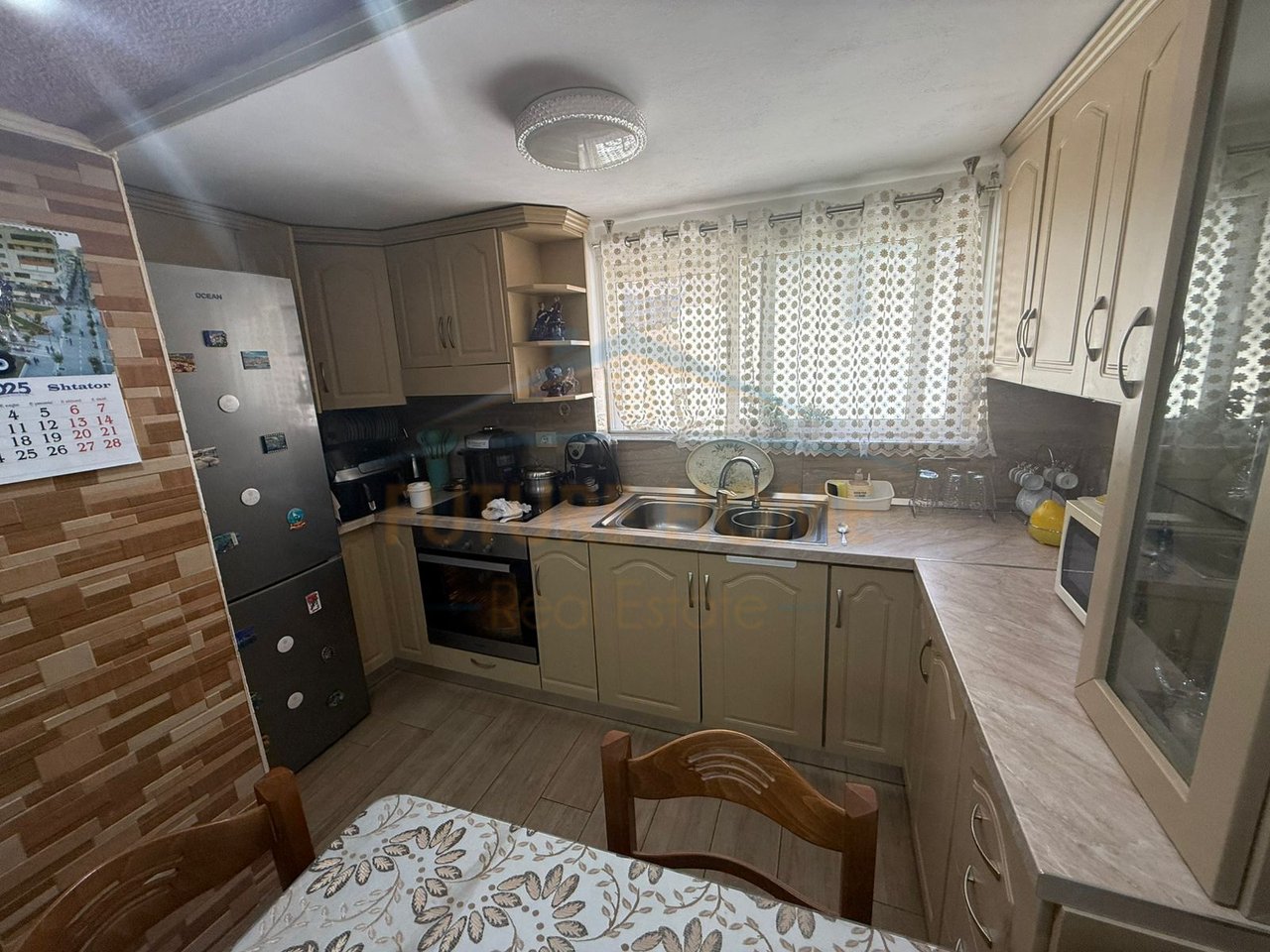 For sale, 3-Story Villa, Neighborhood 6, Korçë.