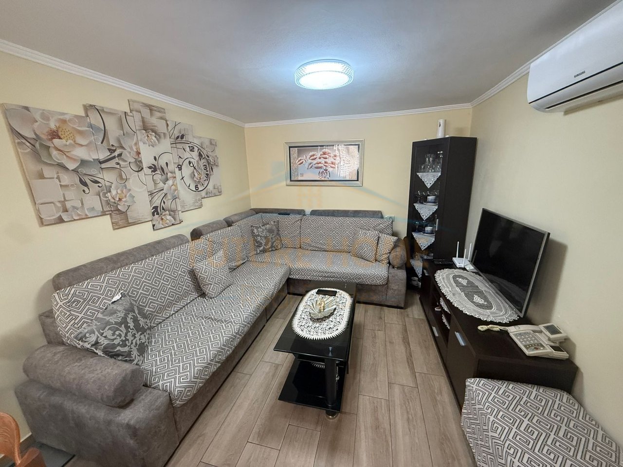 For sale, 3-Story Villa, Neighborhood 6, Korçë.