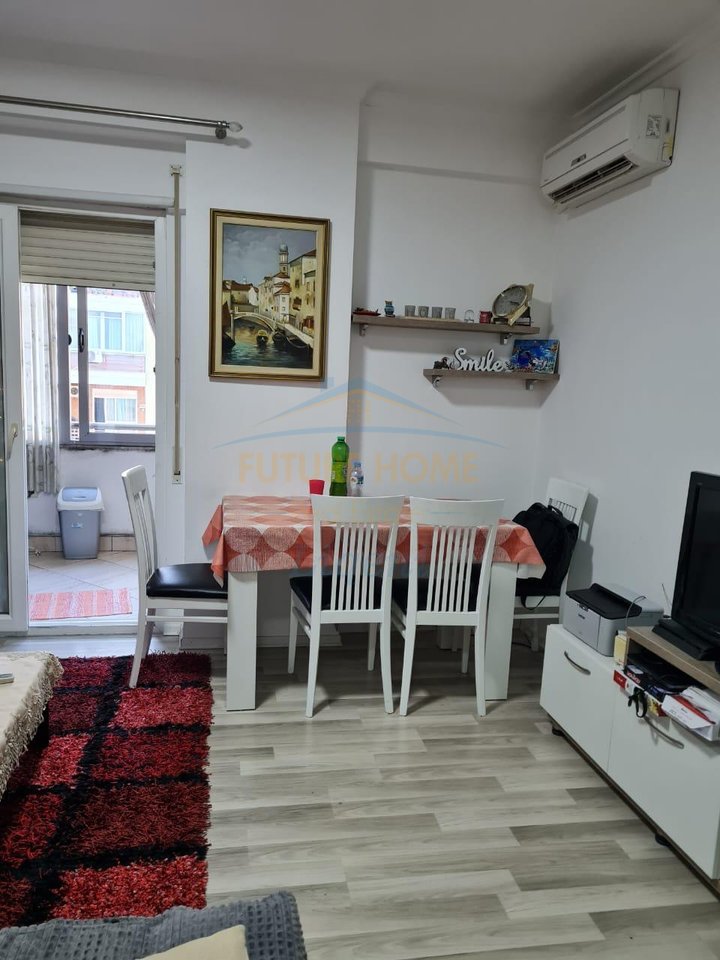 Shitet, Apartament 2+1, Kopshti Botanik, Tiranë.