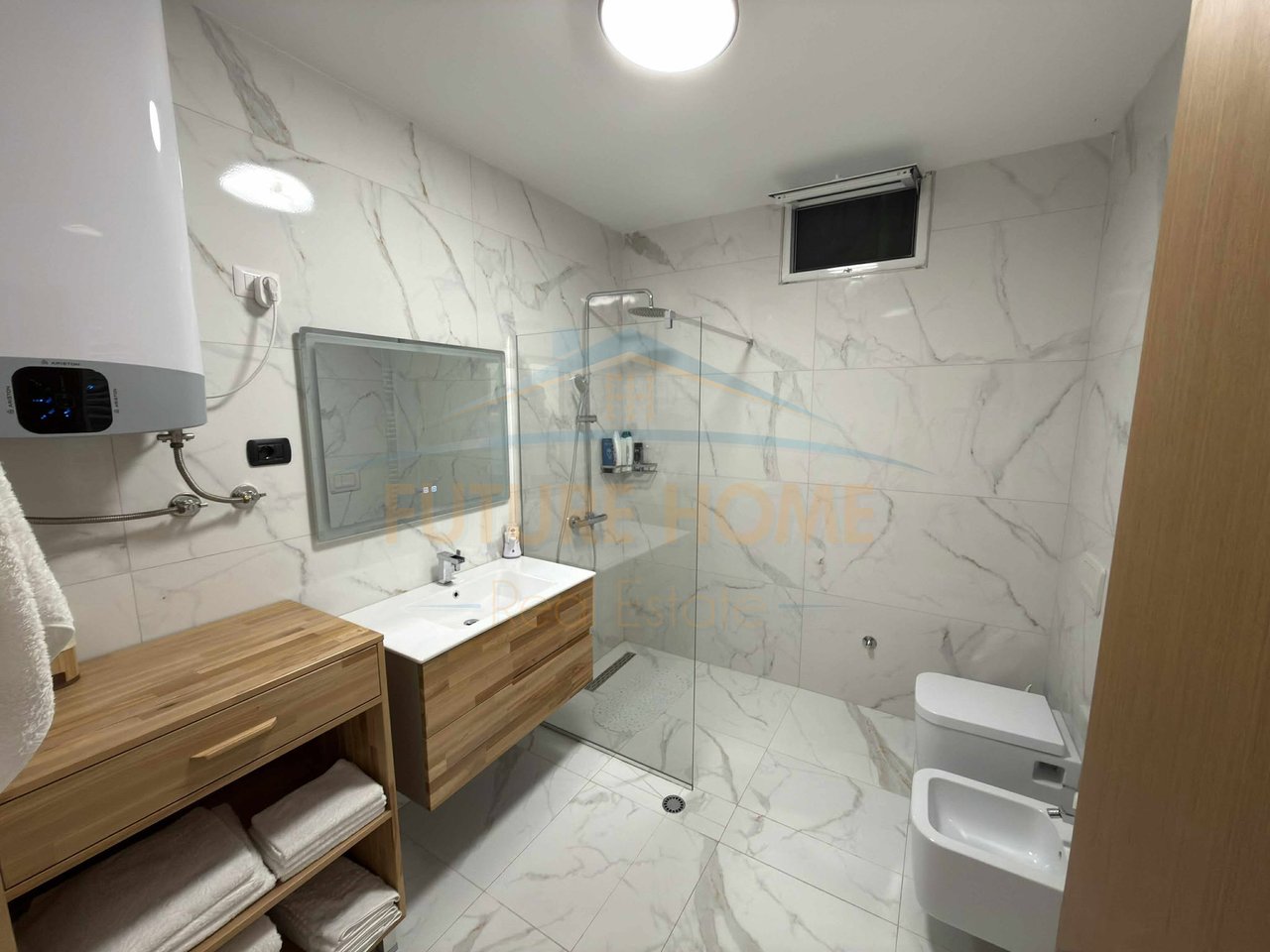 Shitet , Apartament 2+1 , Fresk