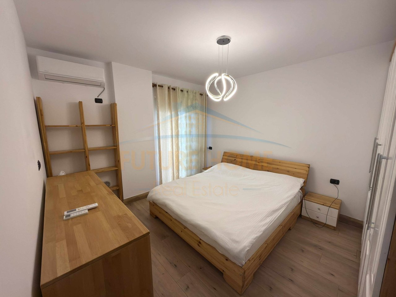 Shitet , Apartament 2+1 , Fresk