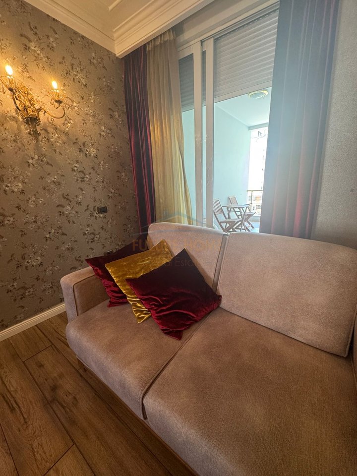 In vendita, Appartamento 2+1+2, Bllok, Tirana.