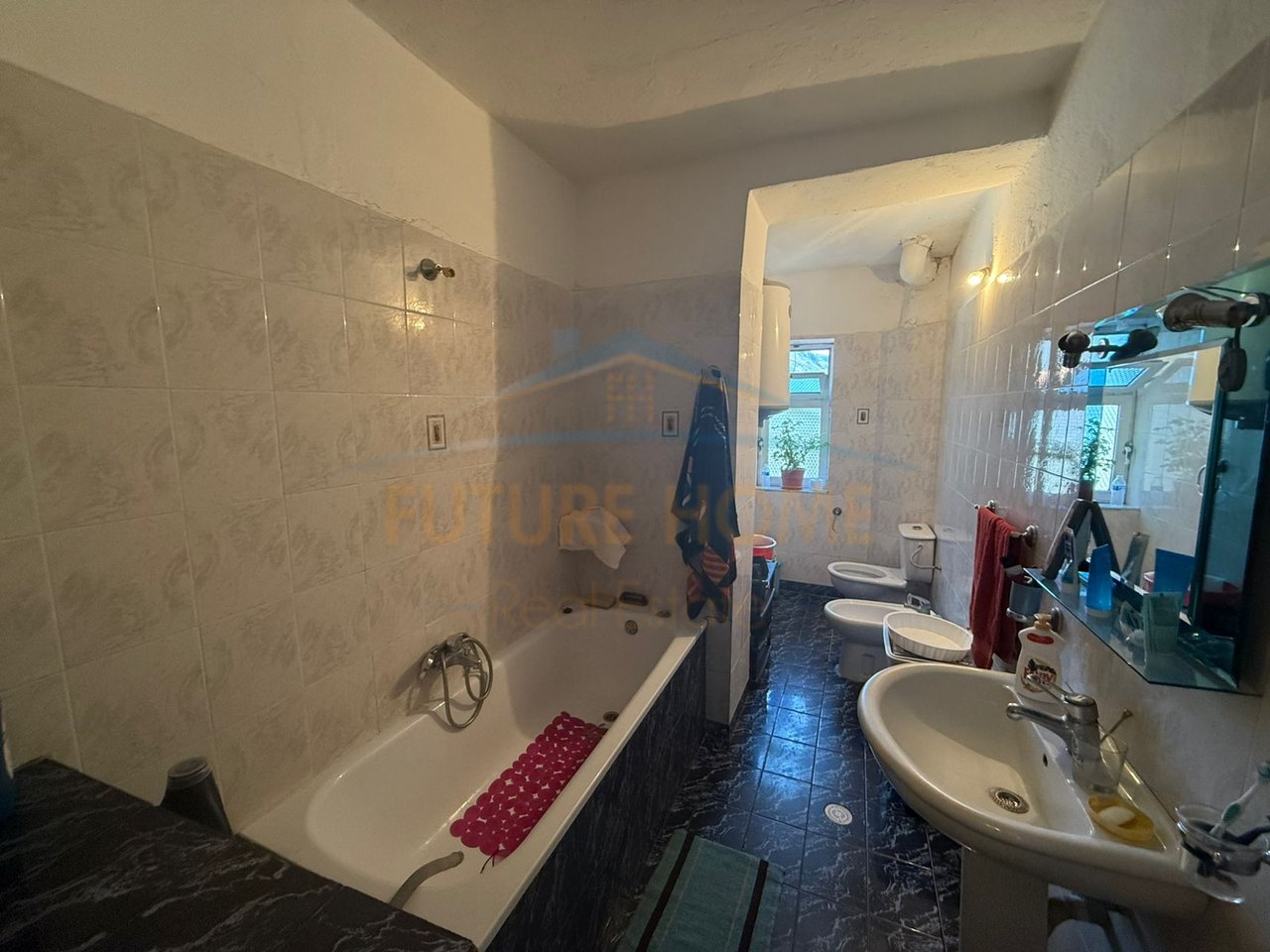 For sale, 1+1 Apartment, Neighborhood 4, Korçë.