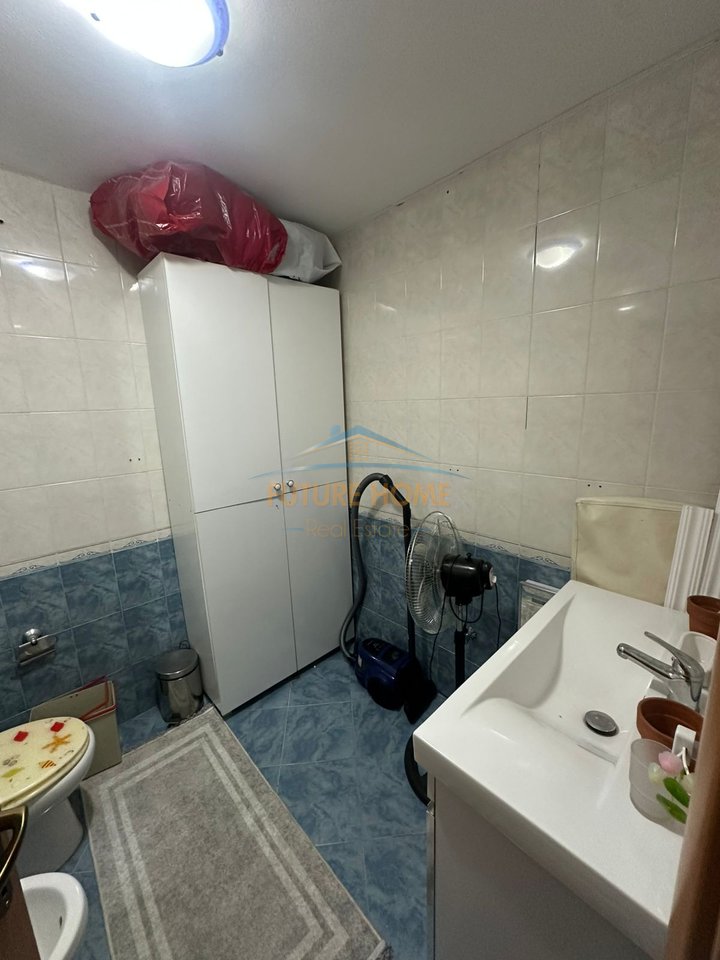 Rent, Apartment 2+1+2+Parking space, Brryl, Tirana.