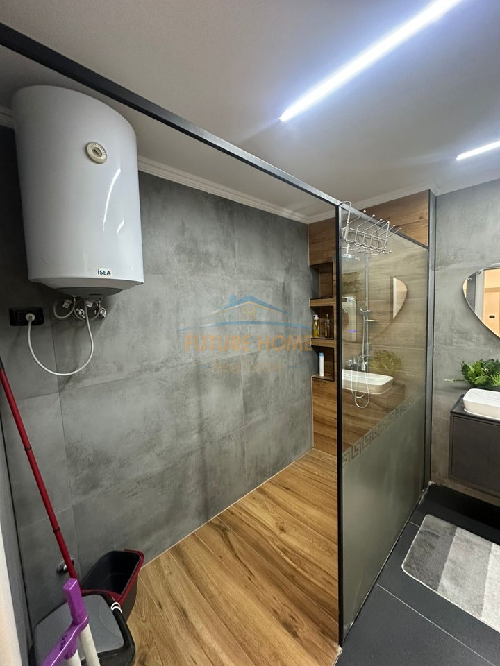 Rent, Apartment 2+1+2+Parking space, Brryl, Tirana.