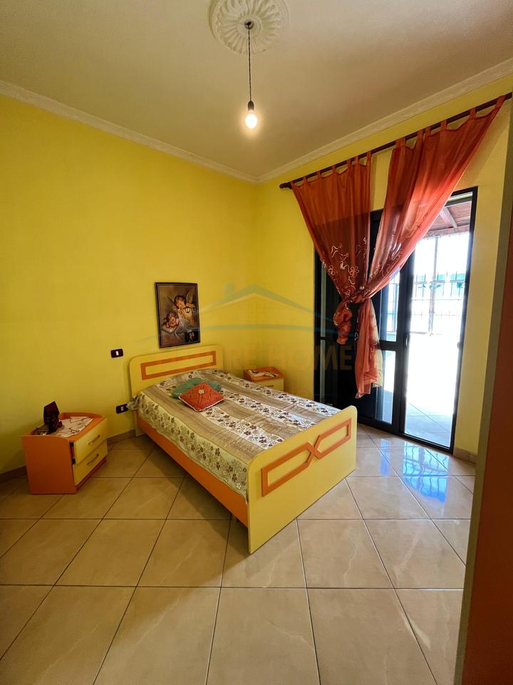 Shitet, Shtepi Private, Shkozet, Durrës
