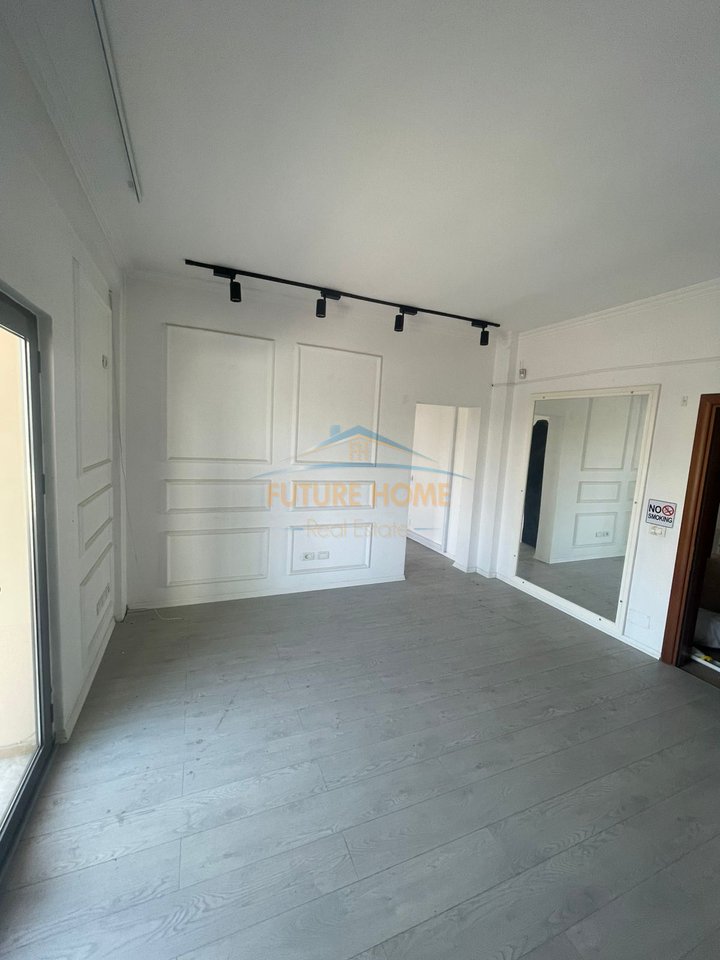 Qera,Ambjent Zyre, Unaza e Re,Tirane