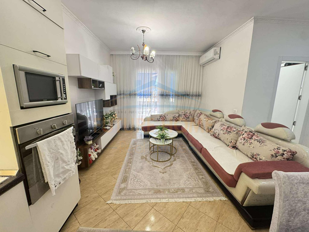 Shitet , Apartament 1+1 , Astir
