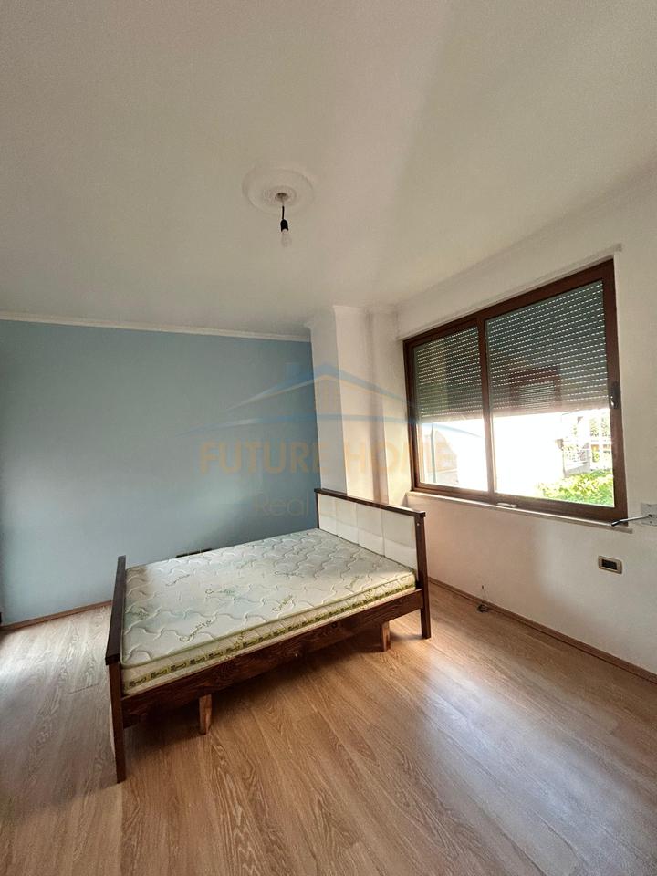 Affitto, villa su 3 piani