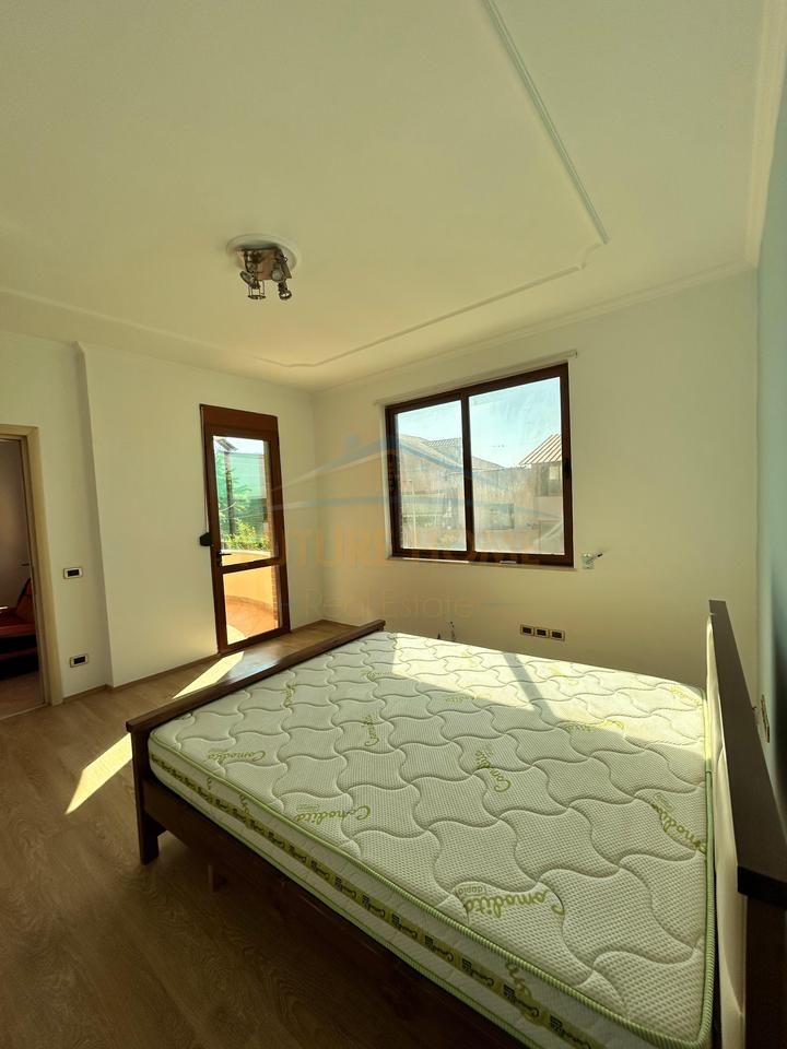 Affitto, villa su 3 piani
