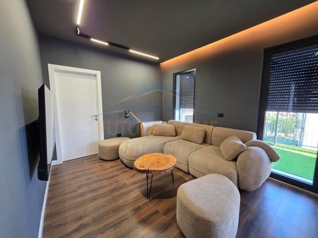For sale, Apartment 2+1+Veranda+Wardrobe, Former Electric Market, Tirana.