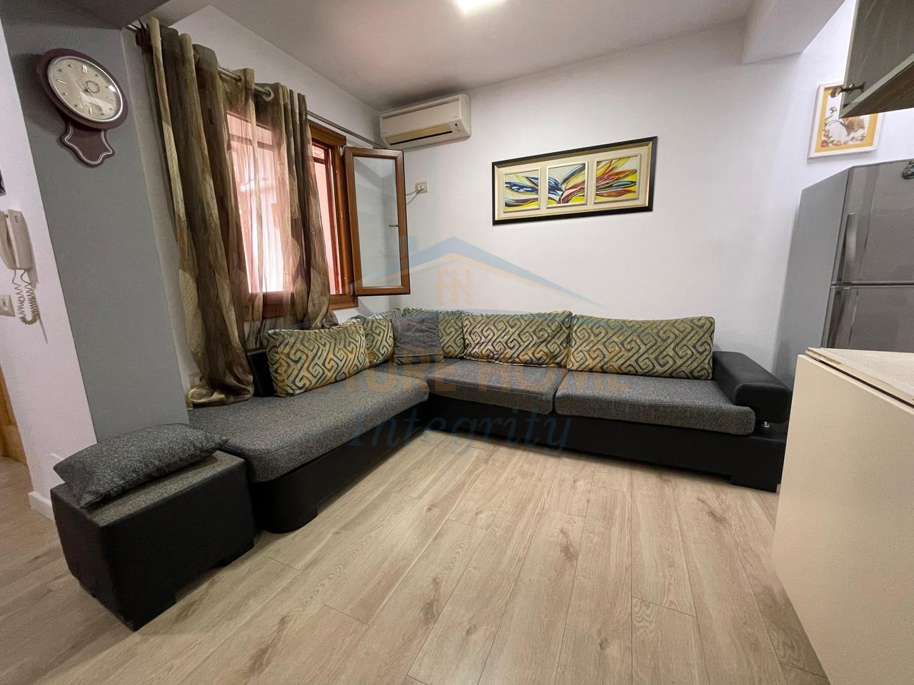 For rent, 2+1 Apartment, Brryli, Tirana.