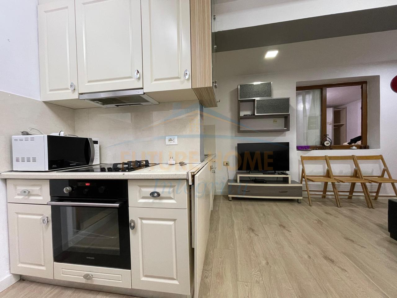 For rent, 2+1 Apartment, Brryli, Tirana.