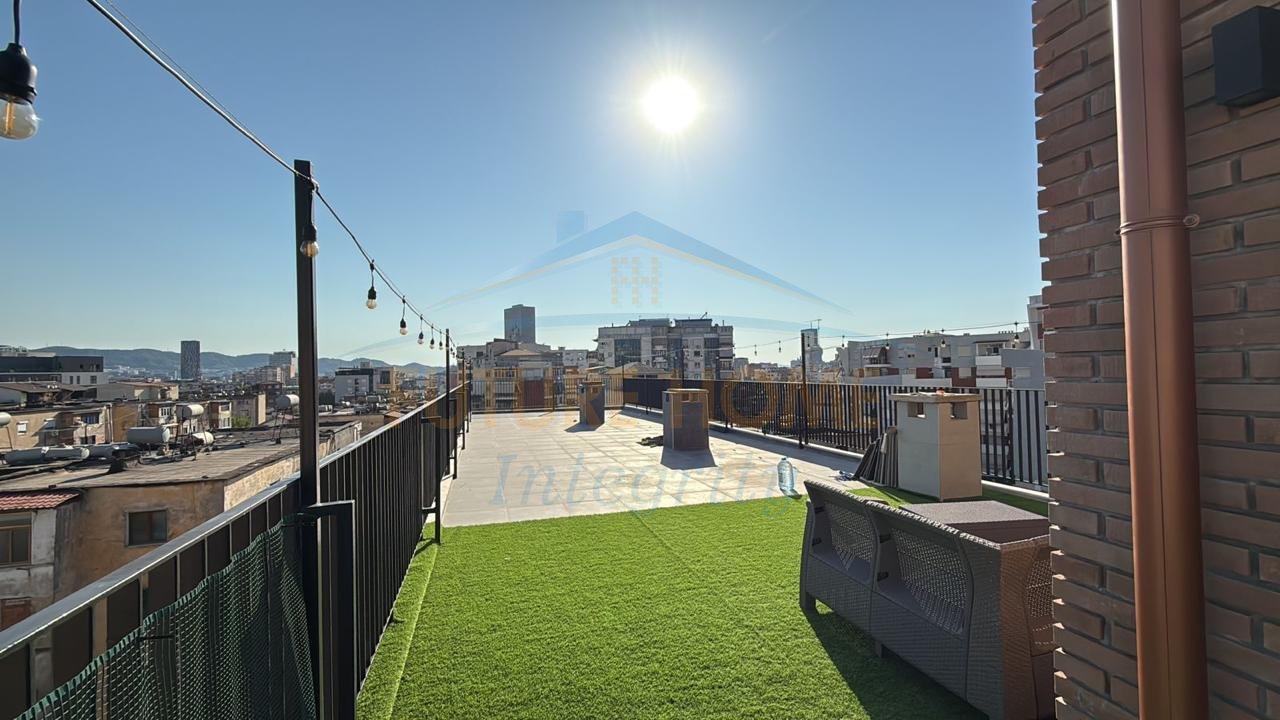 For sale, Apartment 2+1+Veranda+Wardrobe, Former Electric Market, Tirana.