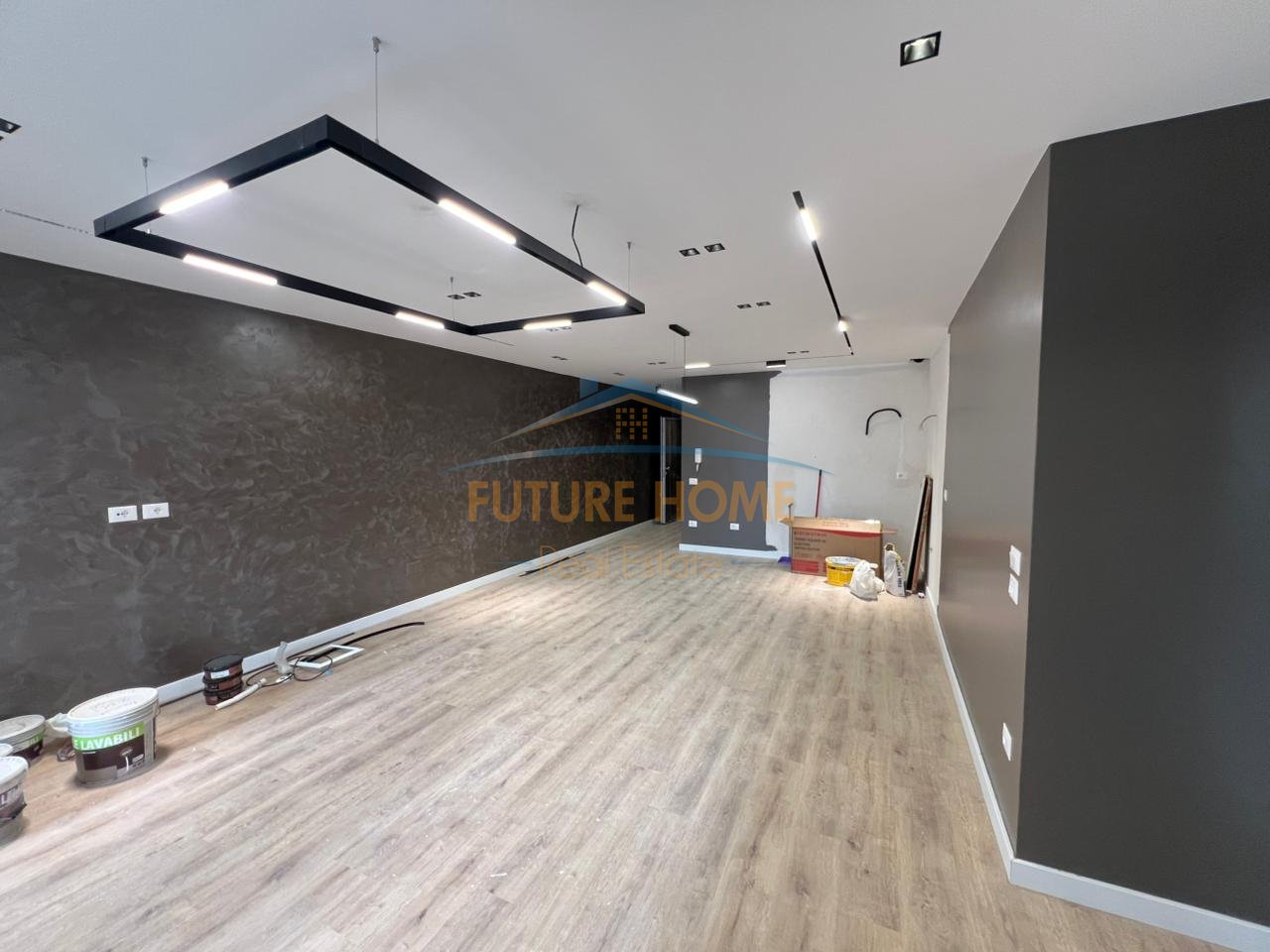 Shitet , Apartament 3+1+2  , Unaza e Re