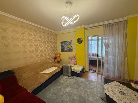Shitet , Apartament 2+1, Kodra e Diellit , Tirane