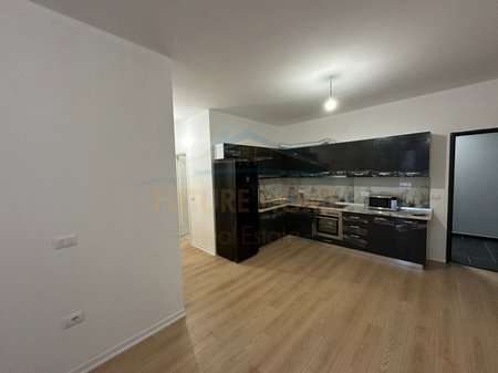 Qira Apartament 2+1+2, Jordan Misja, Tiranë