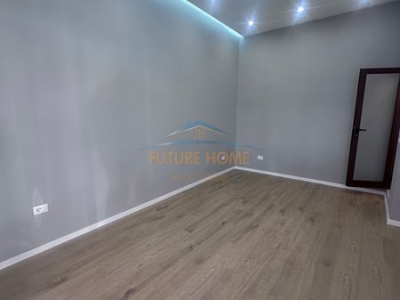 Qera, Business environment, Kongresi i Manastirit Street, Tirana.