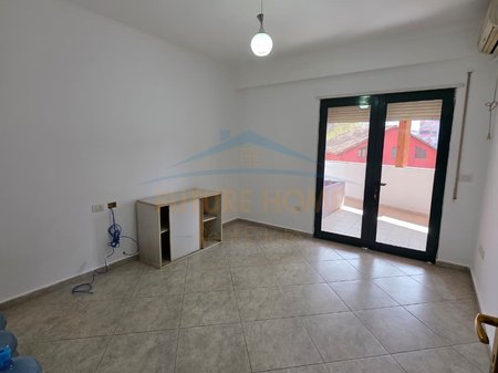 Rent, Apartment 2+1+2+Veranda, Don Bosko, Tirana