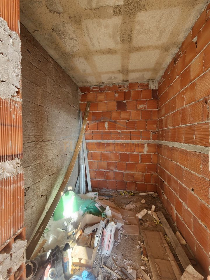In vendita, Appartamento 3+1+3, Vila e Zogut, Durrës