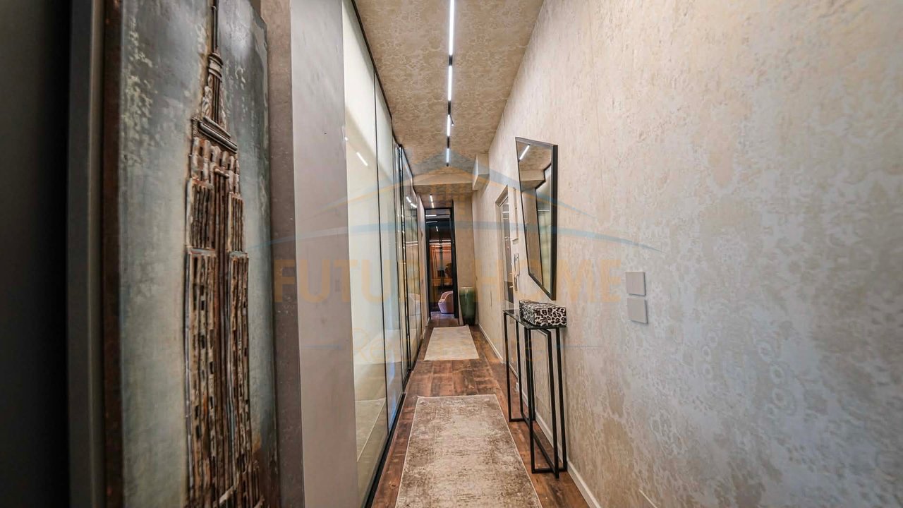 Shitet, Apartament 2+1+2, Ambasador 3, Tiranë