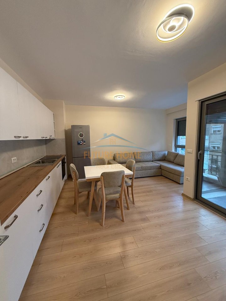 Qera, Apartament 1+1+Post parkimi, Rruga Dervish Hekali, Shkolla e Kuqe, Tiranë