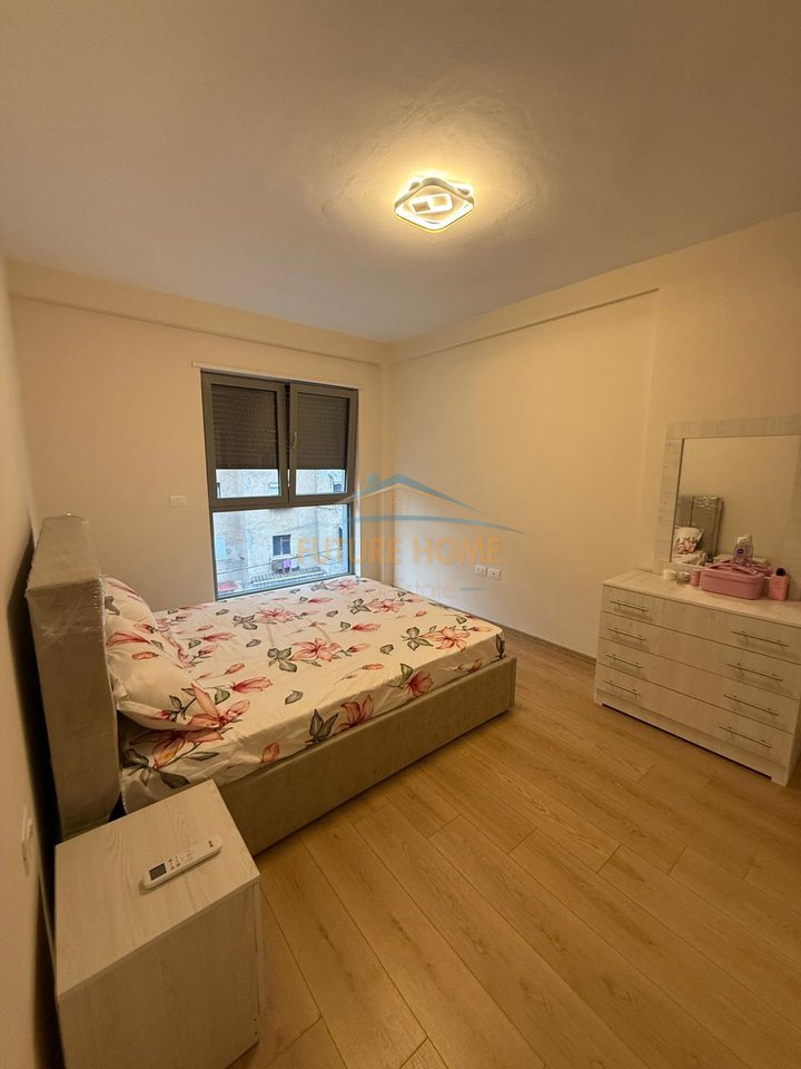 Qera, Apartament 1+1+Post parkimi, Rruga Dervish Hekali, Shkolla e Kuqe, Tiranë