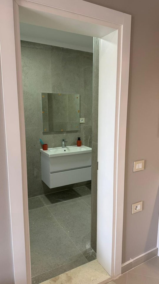 Qera, Apartament 1+1+ Post Parkimi, Rruga Siri Kodra, Tirane