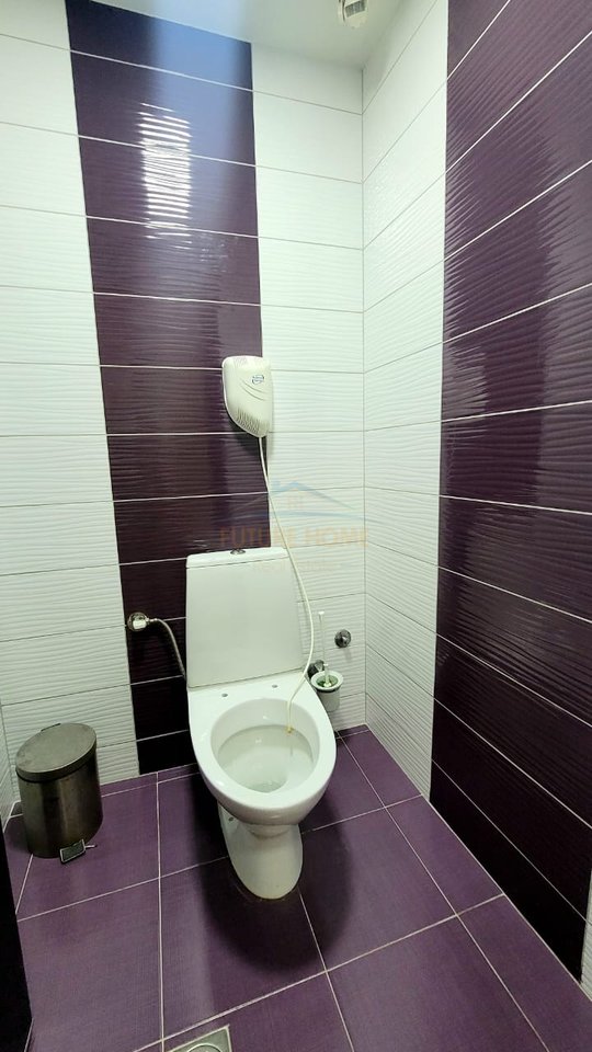 For sale, 3-Story Hotel, Korçë Center