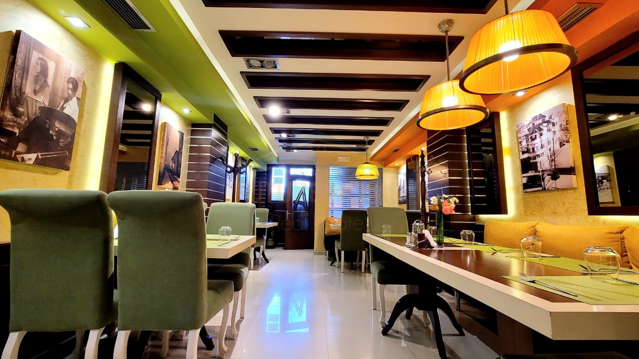 For sale, 3-Story Hotel, Korçë Center