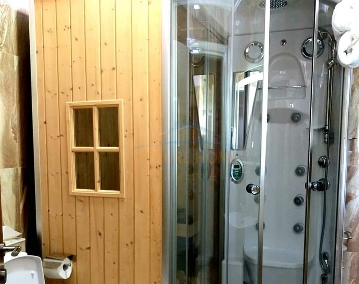 For sale, 3-Story Hotel, Korçë Center