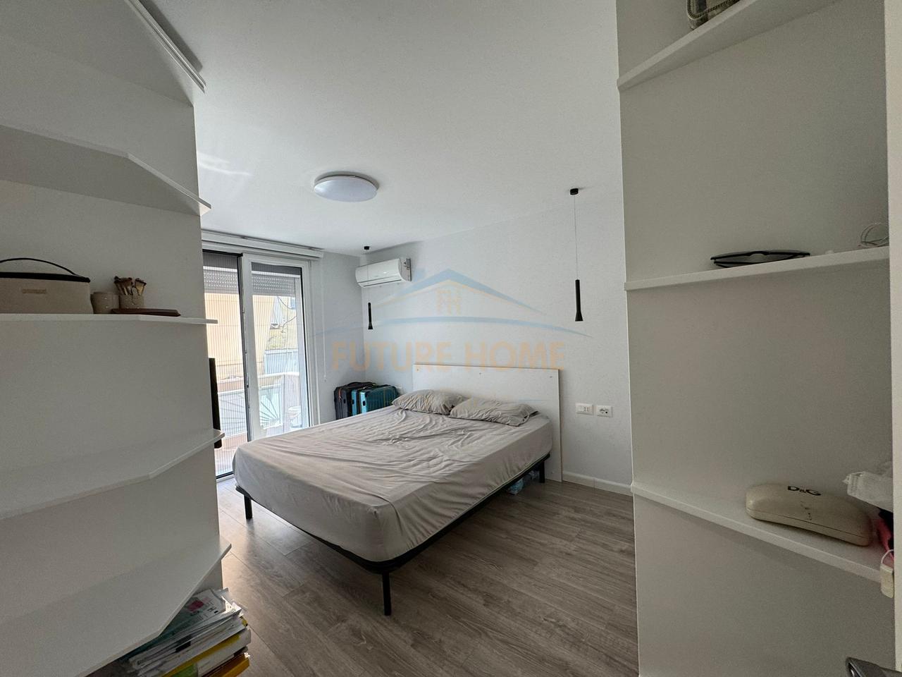 Shitet, Apartament 2+1, Blloku