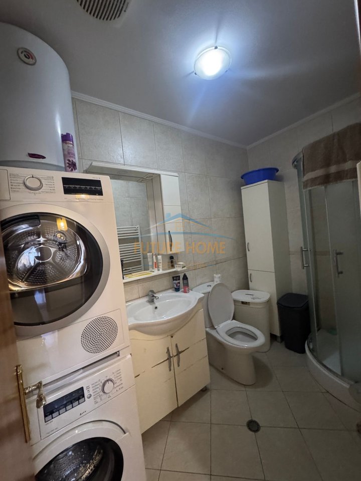 Affitto, Appartamento 3+1+2+Posto Auto, Via Bogdanëve, Tirana