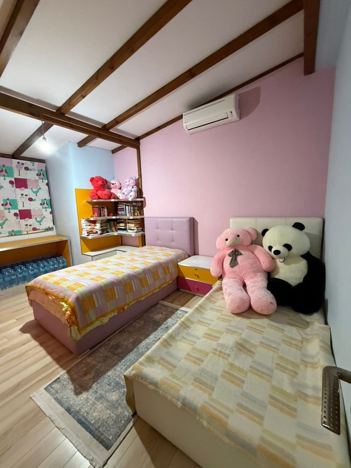 Shitet, Apartament-Duplex, Fresk, Tirane.