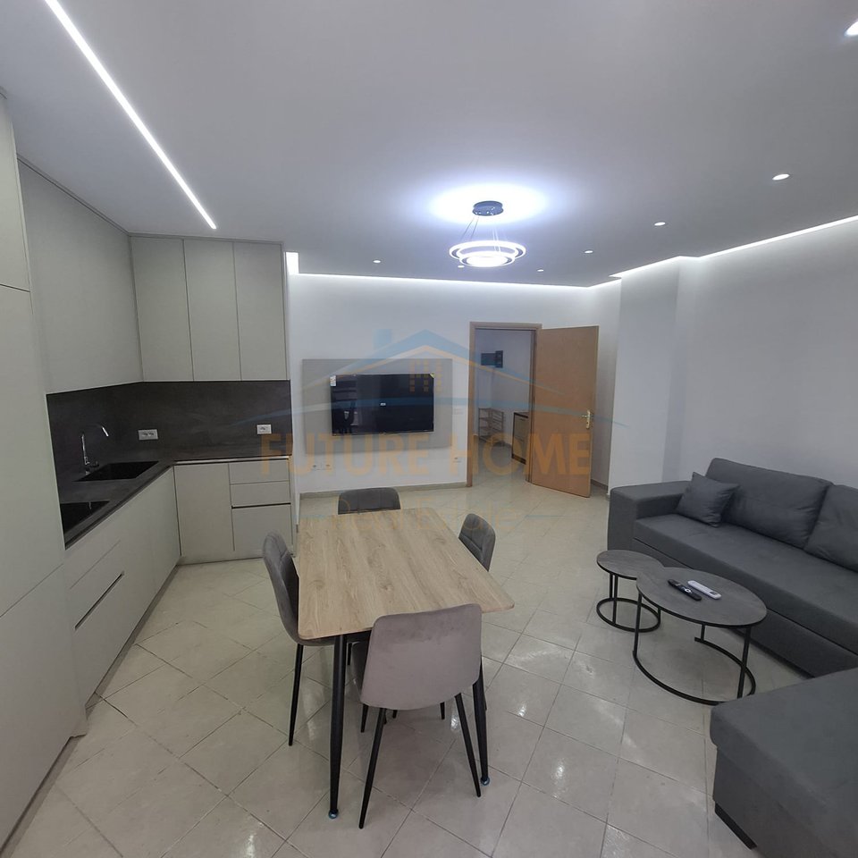 Qira, Apartament 2+1, Unaza e Re