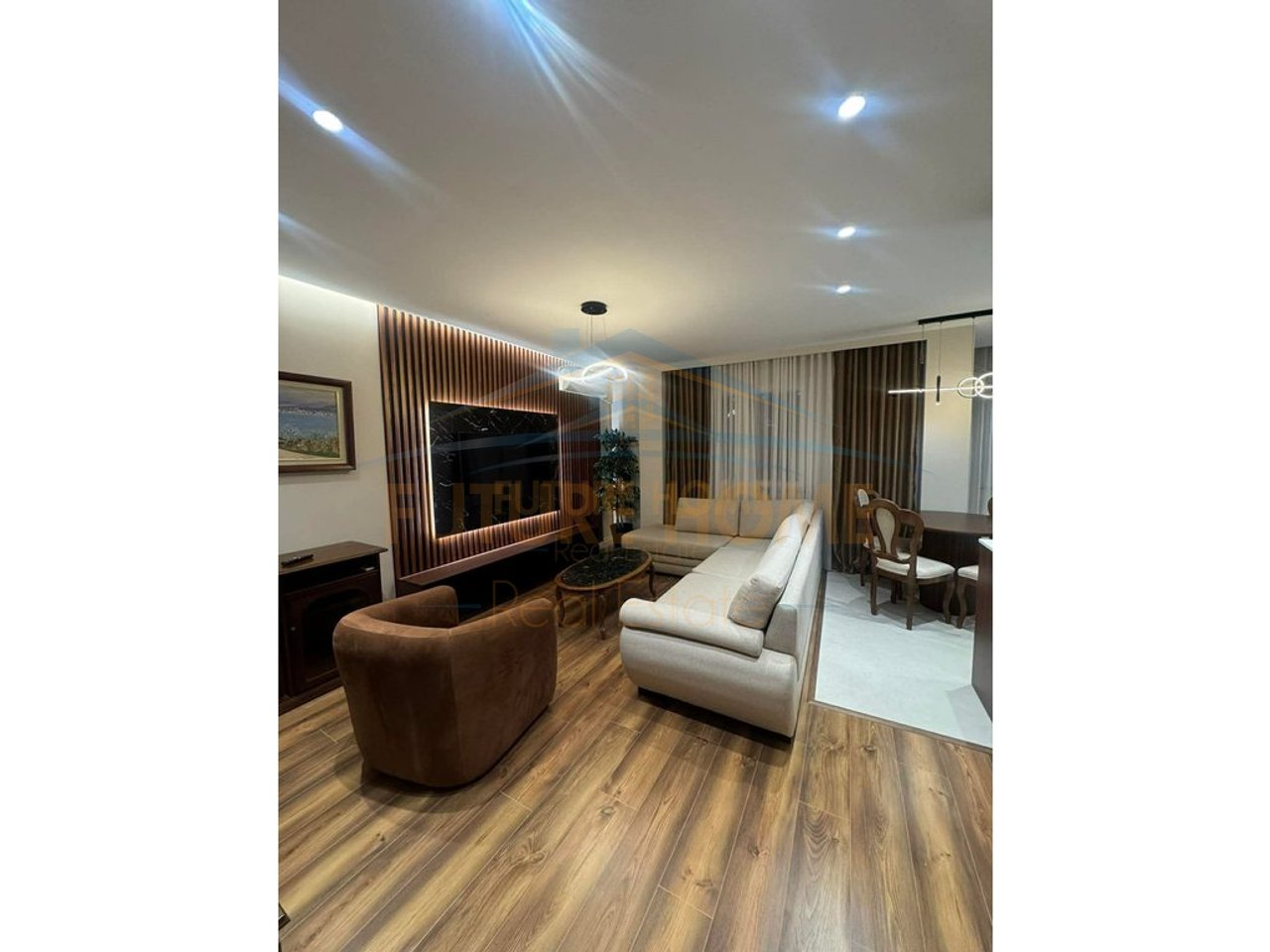 Shitet , Apartament 2+1+2 , Rruga Mine Peza , Tirane