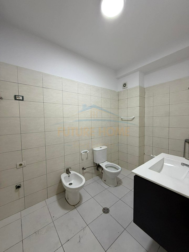 Shitet, Apartament 1+1, Unaza e Re